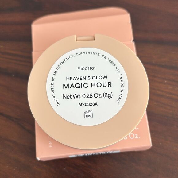EM Cosmetics Radiant Veil Blush in Magic Hour pink sparkles lightweight NWT - Picture 8 of 12